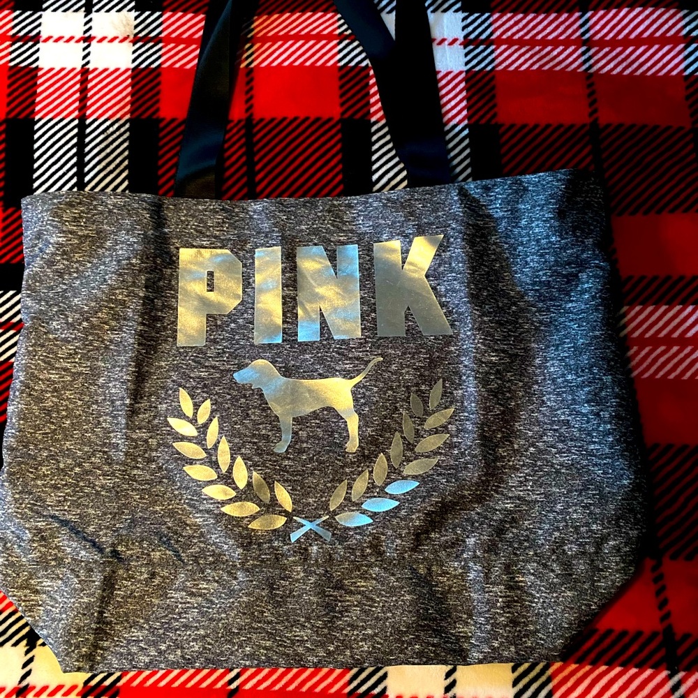 PINK large lightweight zippered purse